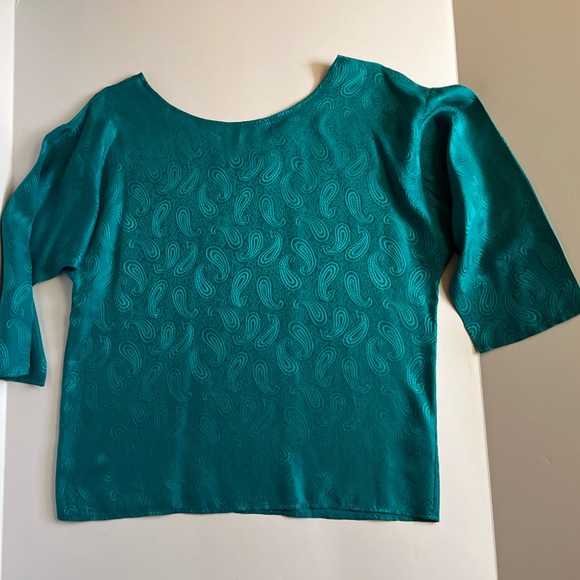 Jade Silk - Paisley Top - Size S - Picture 4 of 5